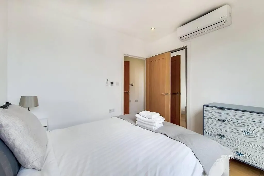Br6 - Beautiful 1 Bed Flat In Heart Of Borough Apartman London